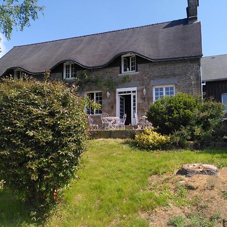 La Mancelliere De Montjoie Chambres D'Hotes Et Gites Saint-Michel-de-Montjoie 外观 照片